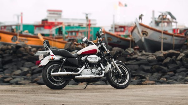 Comment choisir des pneus adaptés pour une conduite en conditions désertiques ?